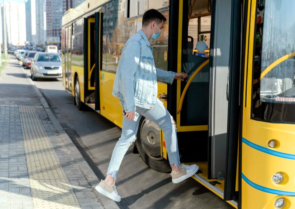 Does Puerto Vallarta have a hop-on, hop-off bus?